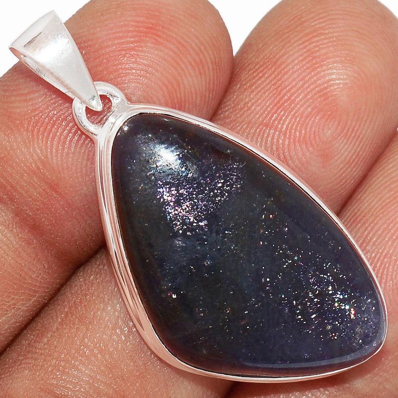 1.5" Sunstone In Iolite Pendants - SSIP383