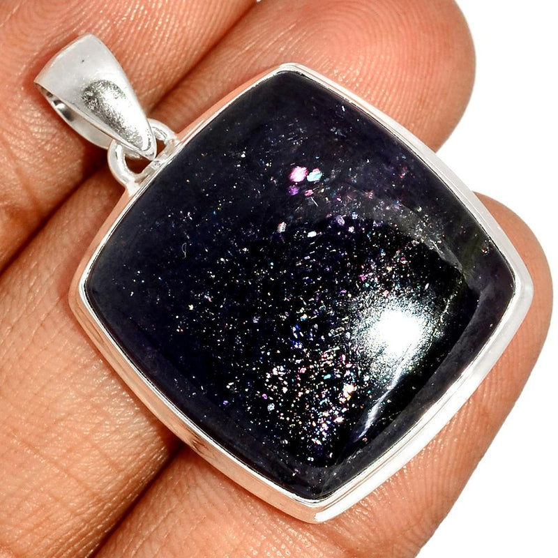 1.6" Sunstone In Iolite Pendants - SSIP453