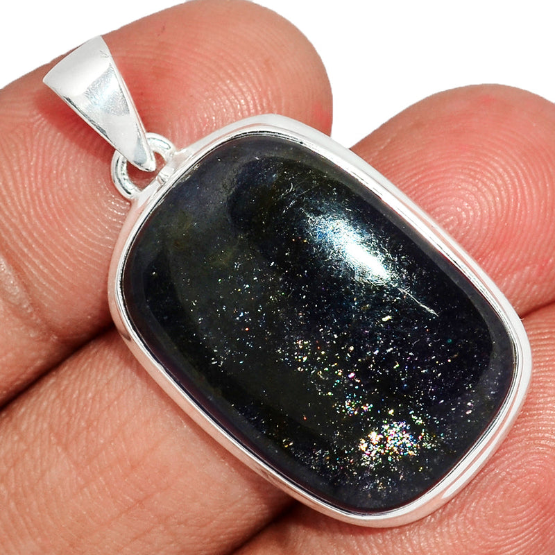 1.6" Sunstone In Iolite Pendants - SSIP581