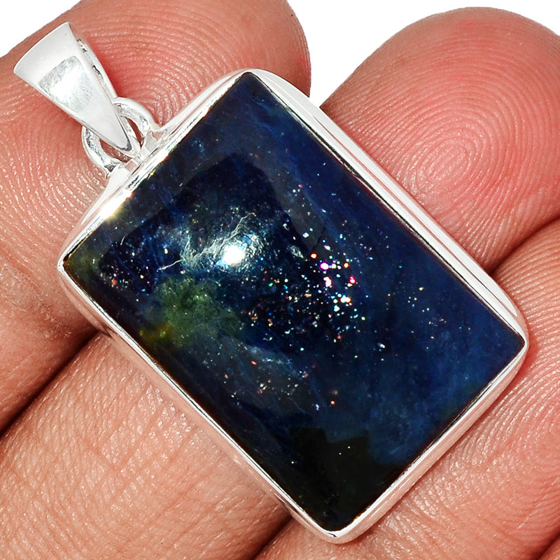 1.6" Sunstone In Iolite Pendants - SSIP612