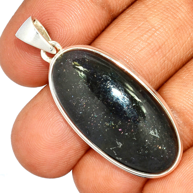 1.7" Sunstone In Iolite Pendants - SSIP614