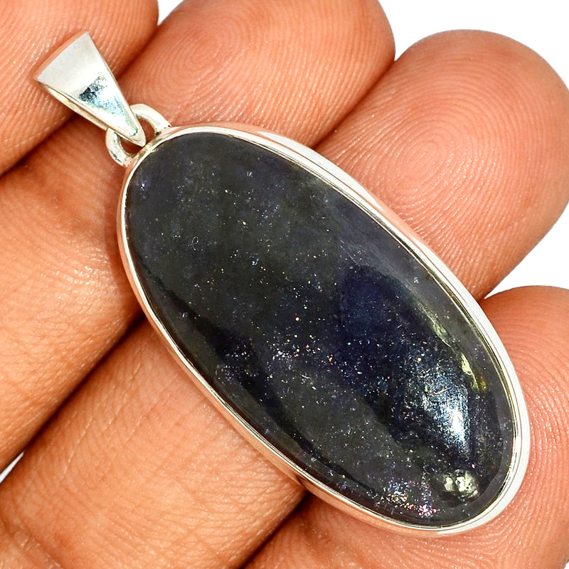 1.8" Sunstone In Iolite Pendants - SSIP626