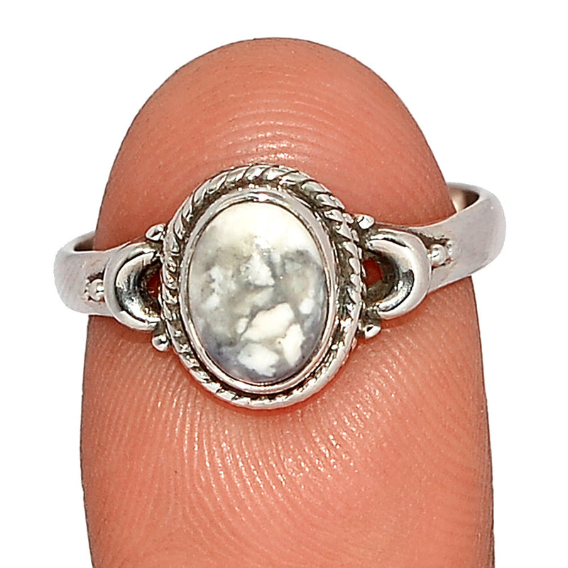 Small Filigree - White Howlite Ring - WHOR658