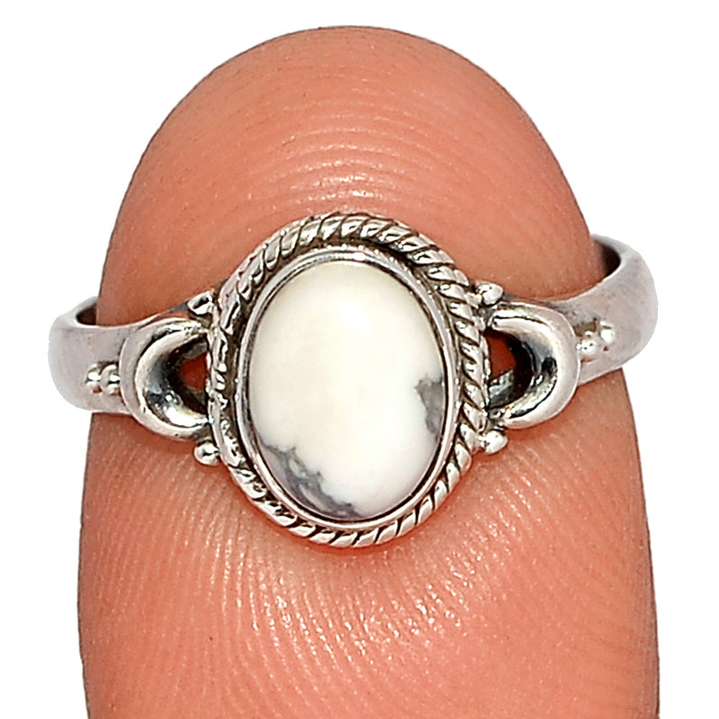 Small Filigree - White Howlite Ring - WHOR660