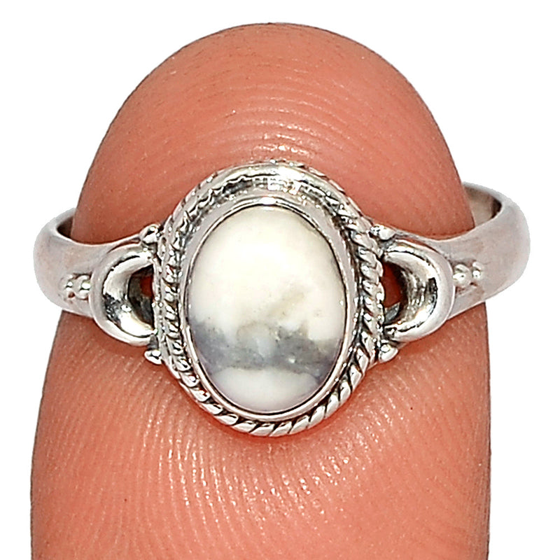 Small Filigree - White Howlite Ring - WHOR667