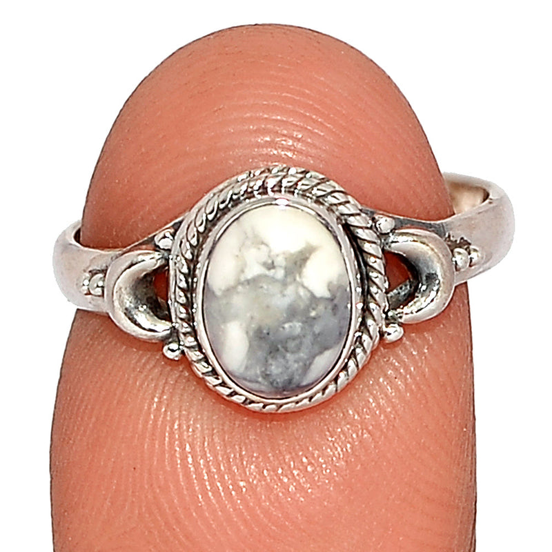 Small Filigree - White Howlite Ring - WHOR668