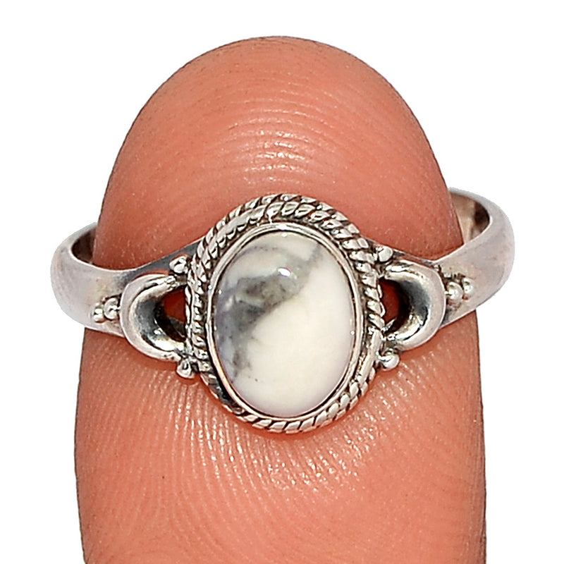 Small Filigree - White Howlite Ring - WHOR669