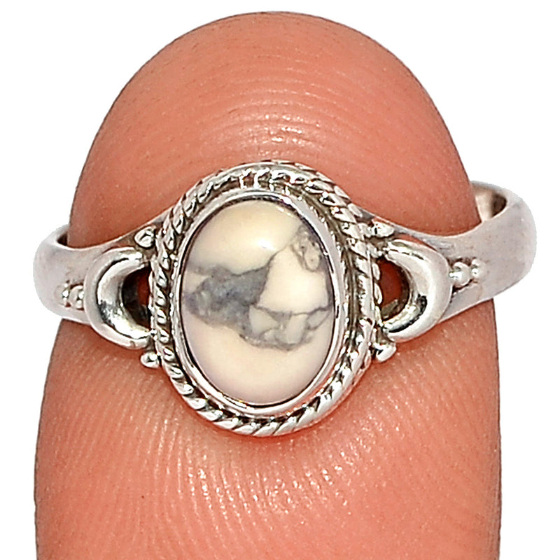 Small Filigree - White Howlite Ring - WHOR670