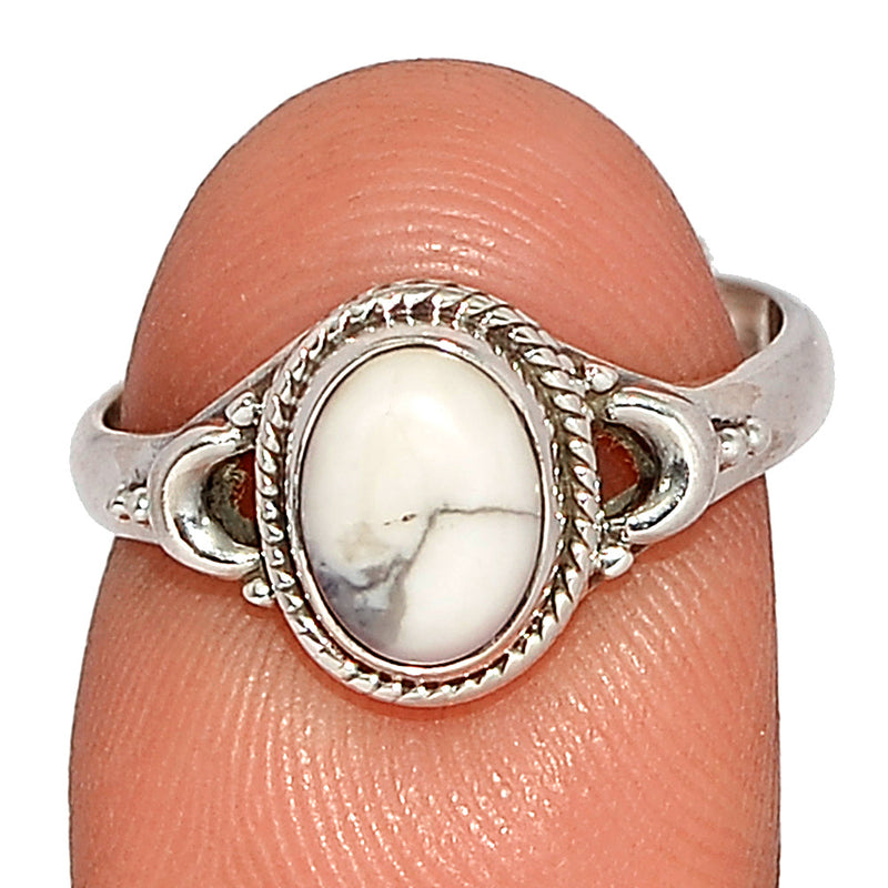 Small Filigree - White Howlite Ring - WHOR676