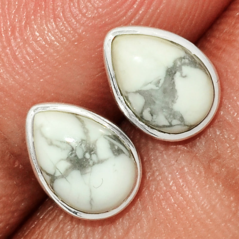 White Howlite Studs - WHOS12