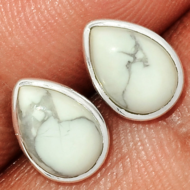 White Howlite Studs - WHOS40