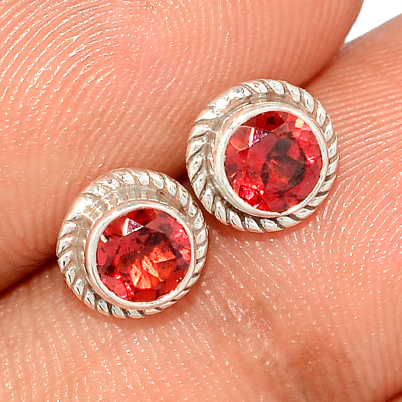Small Filigree - Garnet Faceted Studs - GRFS631