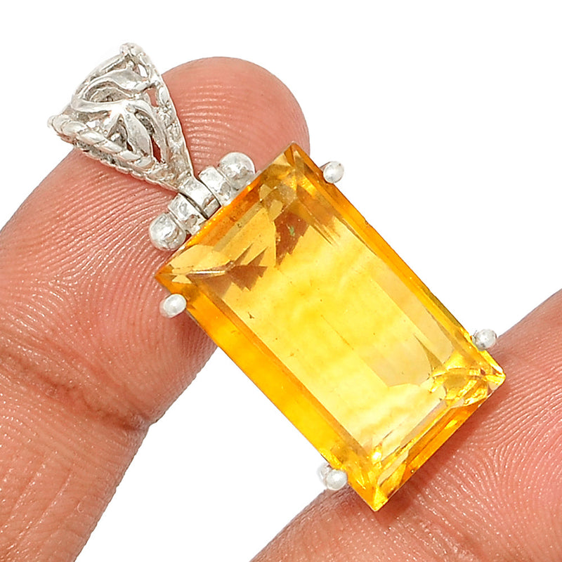 1.3" Claw - Yellow Fluorite Faceted Pendants - YFFP58